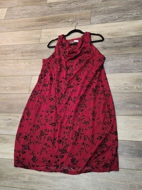 California Concepts Sleeveless Burgund Wine Floral Midi Dress with Cowl Neckline